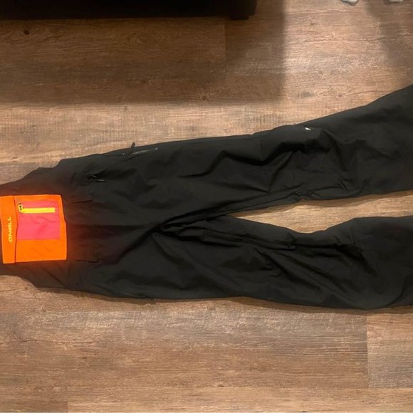 Women's Bib Medium Snow Pants - Picture 2 of 3